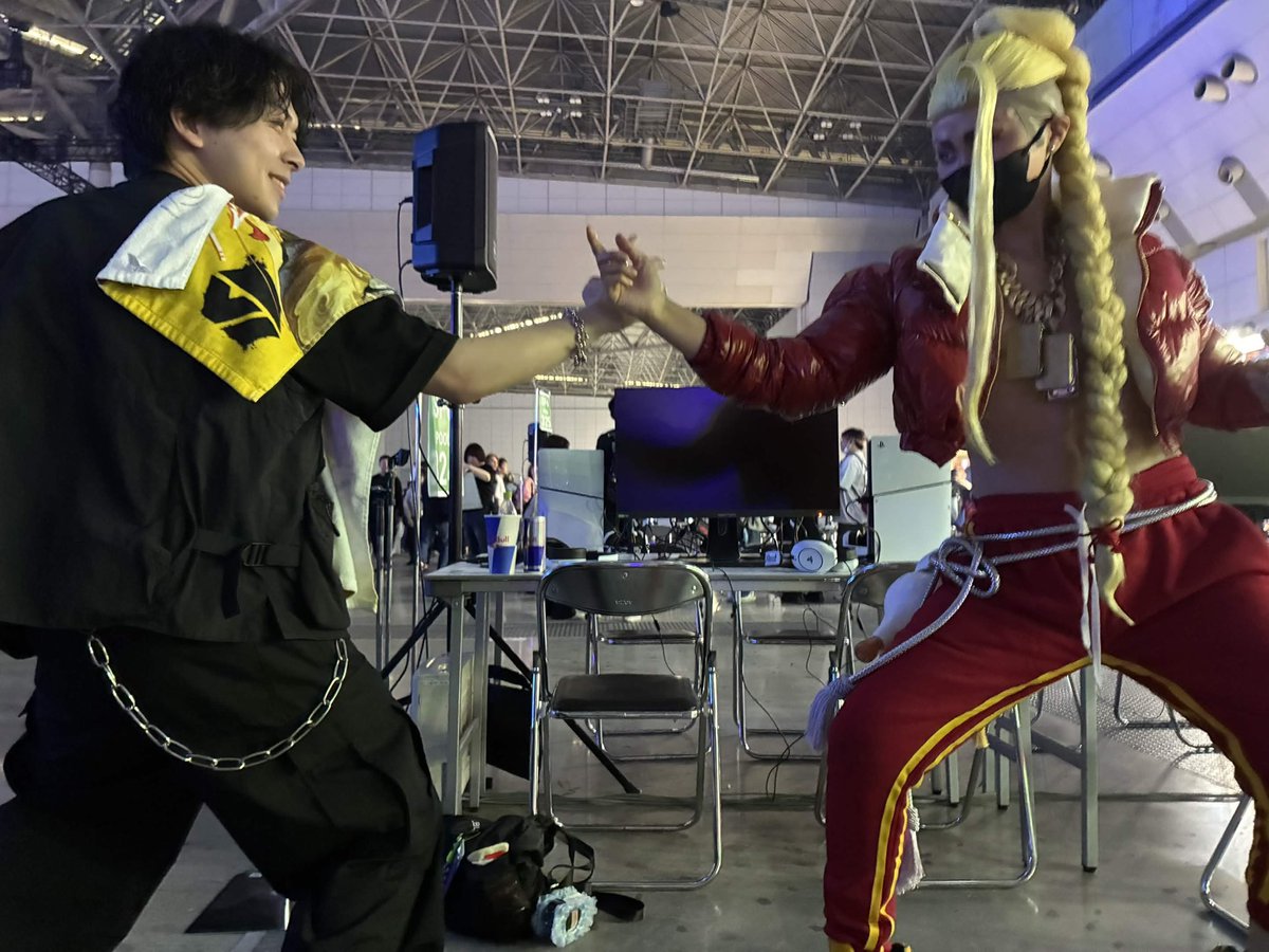 nq___su's tweet photo. 無茶ぶりにも快く対応していただき、ありがとうございました........
ステッカー大切にします♥♥♥✨ https://t.co/GT2QHsAXwI