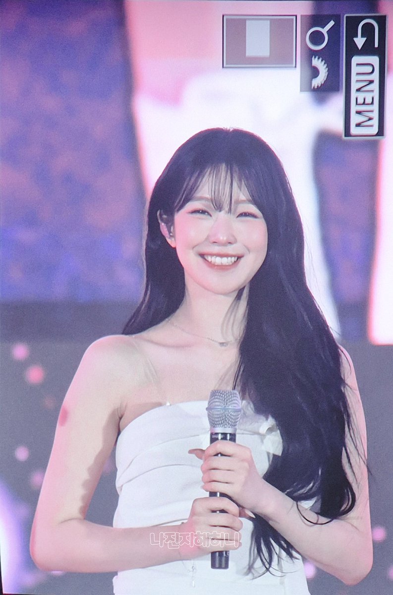 나진지해허니 tweet media