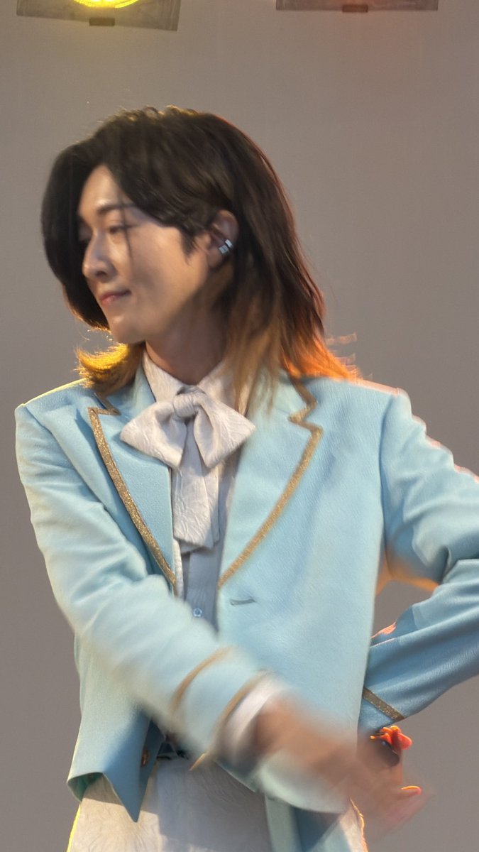 junretsu_421's tweet photo. 2026年5月3日✨️
広島フラワーフェスティバル💐
〇〇年ぶりに行って来ました🥰💕
初めて 純烈💜❤️💚の弟分のモナキ🧡💛🩷️🩵を見ました😍💕
凄い雨☔️だったけど とても楽しかったです😆✨️💕 https://t.co/HMcgA0OIrf