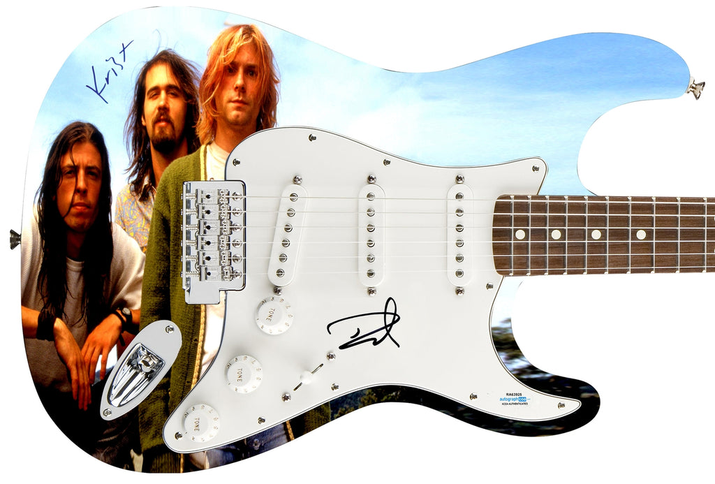 autographpros's tweet image. Check out this autograph 😍 Nirvana Signed Autographed Graphics Vintage Photo Strat Guitar ACOA 😍 
by Autograph Pros 
Shop now 👉👉 shortlink.store/nu9y1uyisqbz
#autographsforsale #autograph #autographs #autographedguitar #autographpros #signed