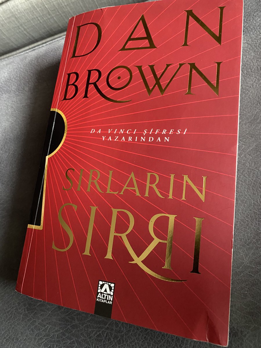 olddadboy's tweet image. #okudumbitti en az sevdiğim kitabı oldu, çok sürdü okumam belki ondam belki de ilgimi çekmedi bilmiyorum ya da artık tarzına alıştık. #danbrown #sirlarinsirri
