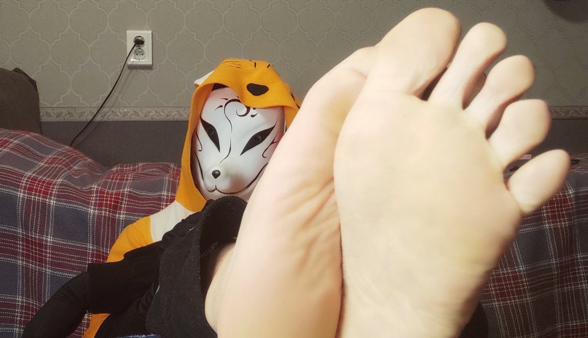 RobinTheFox🔞 tweet media