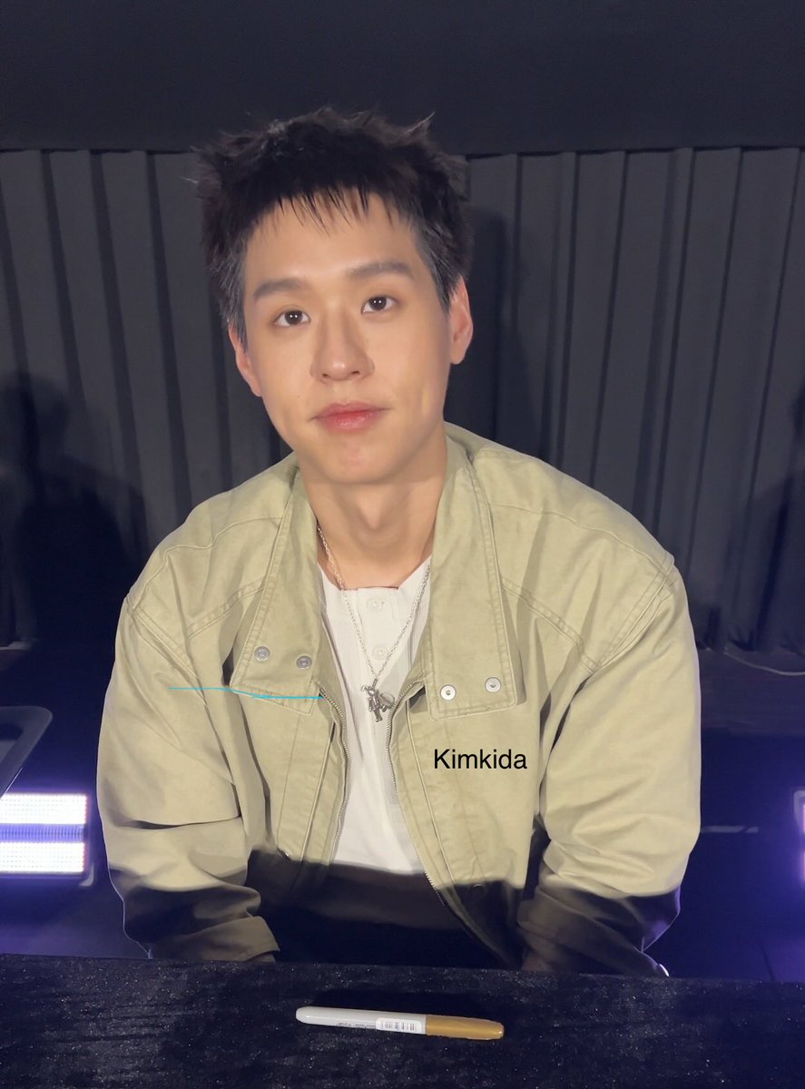 ราชินีในซองลูกอม tweet media