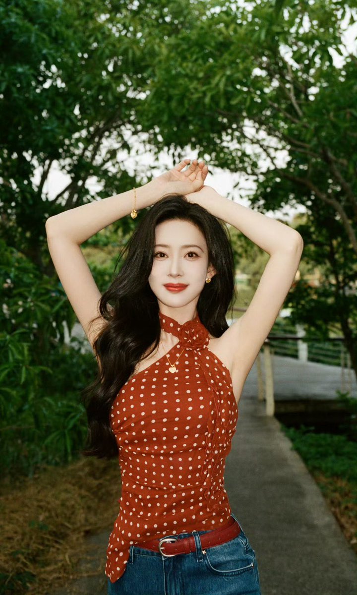 MENGZIYI THAILAND tweet media