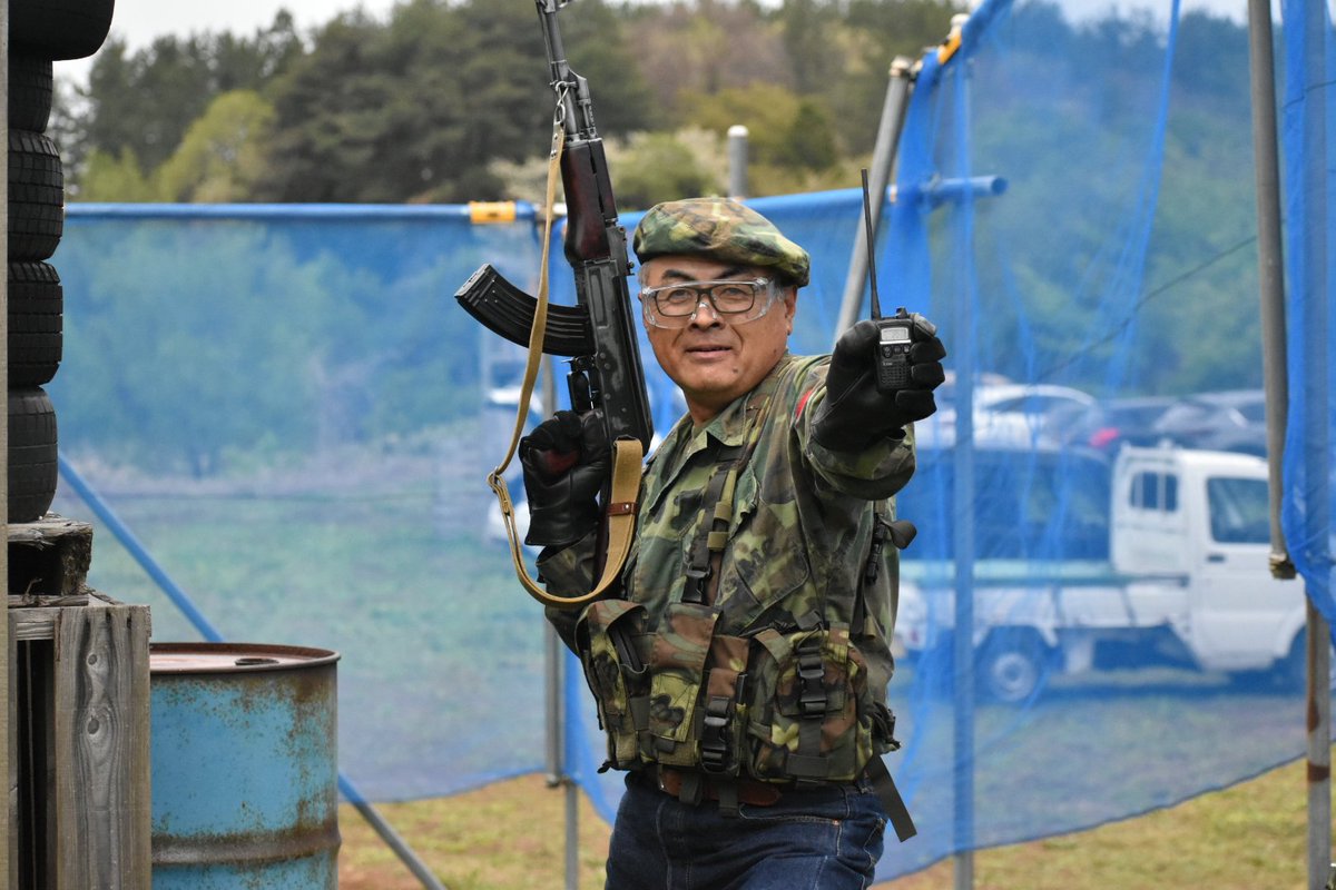 ANGNEEDS周年祭参加の皆さんお疲れ様でした！血尿が出てるにも関わらず全戦参加することができ最後にはフラッグゲットまでできました。１人リーフ迷彩祭も滞りなく行う事ができ憧れのチェストリグも入手できました。次は月末に野辺地に行きたいと考えてます。