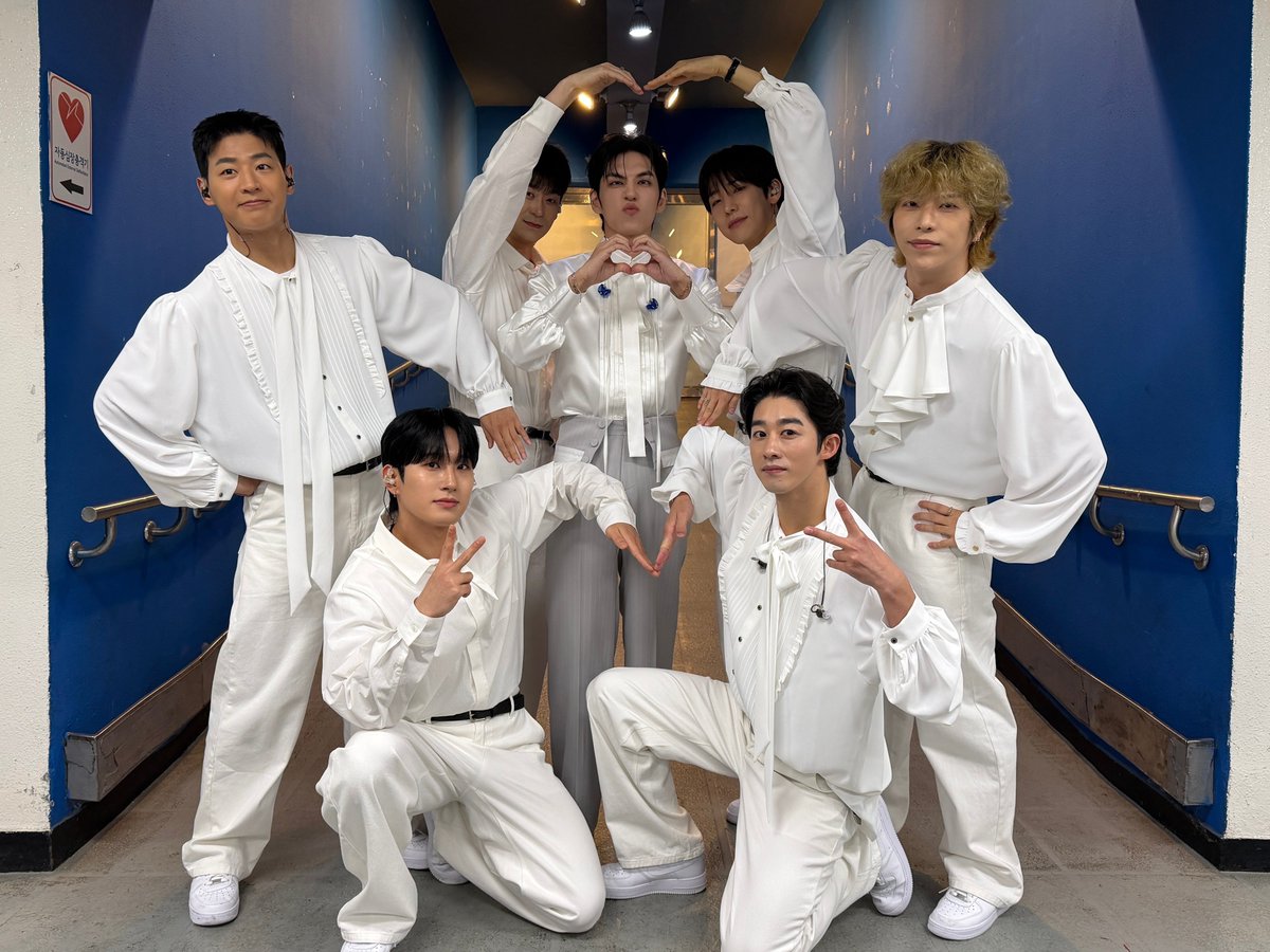 DAY6 tweet media