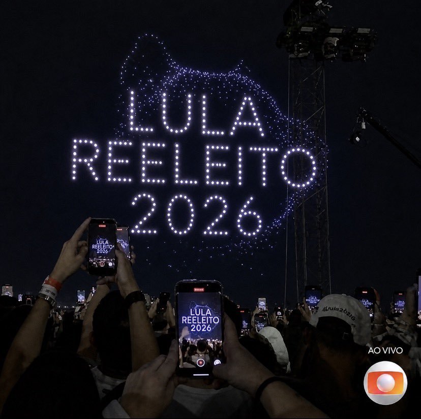 _dilmadebochada's tweet photo. Linda homenagem da Shakira para o presidente Luiz Inácio Lula da Silva https://t.co/wpgXDJM5MA