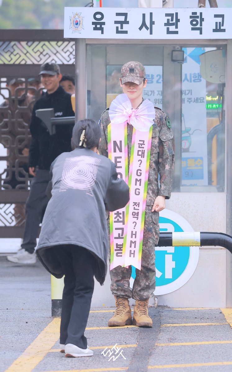 푸 ͙ᐟ tweet media