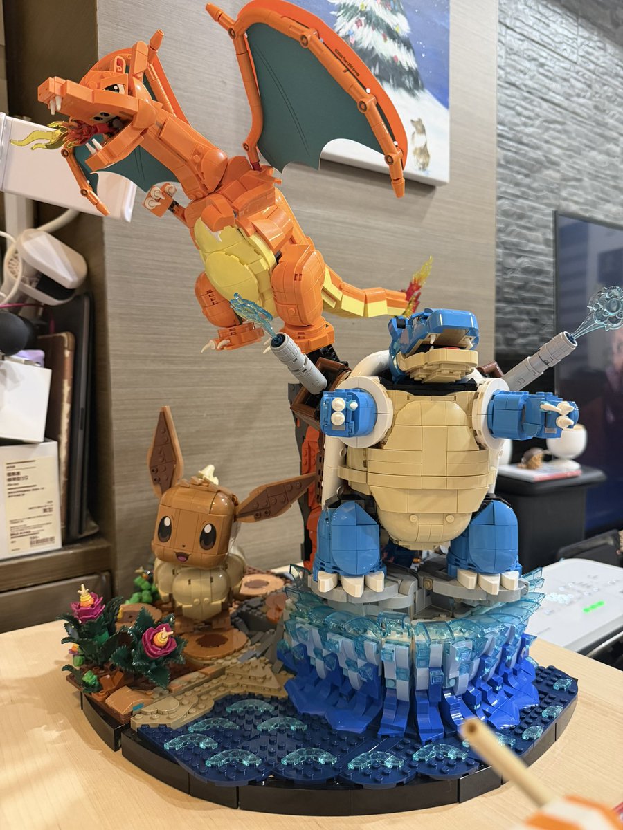 zucchinigood's tweet image. Can I call it a day? 😭 8-10hrs each because I’ve never played lego before. But its beautiful 😭 #pokemon #lego #firstimer