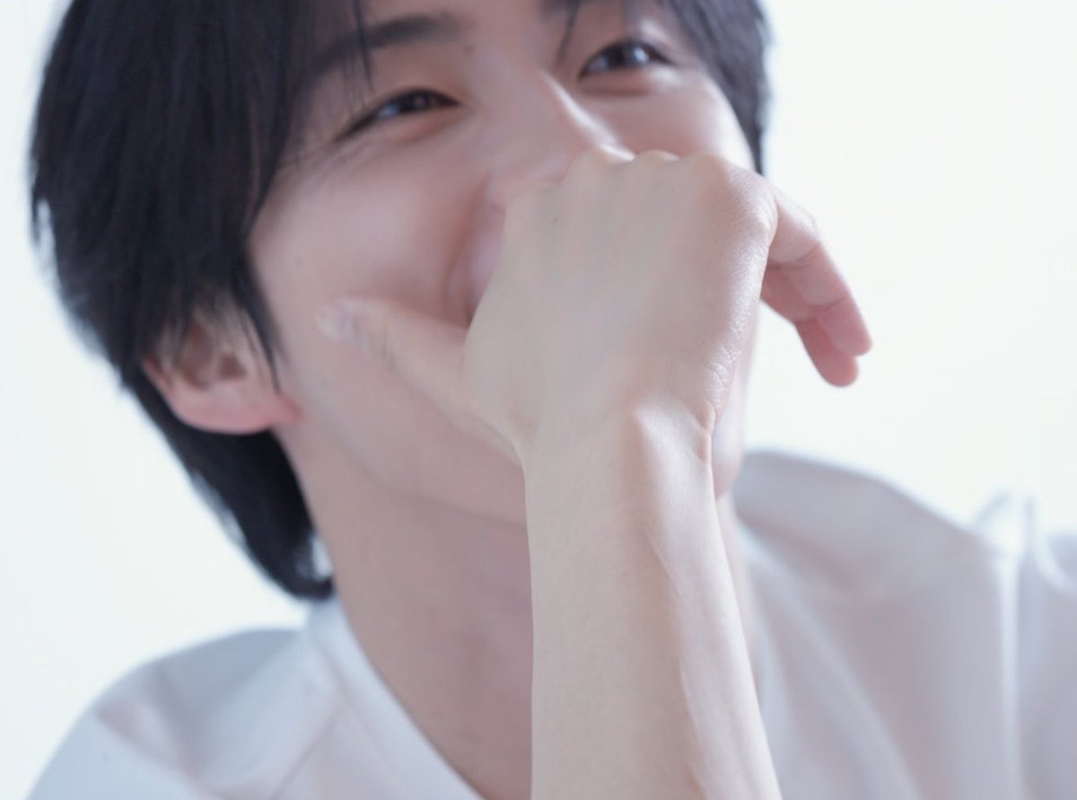 1998120jnk's tweet photo. やっと落ち着いて今色々見てるんだけどガチでメロ男すぎるな https://t.co/sO5E0RSH4M