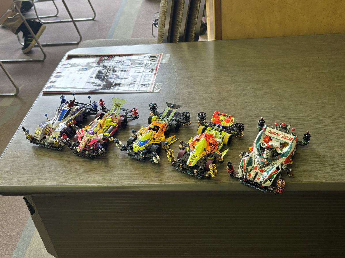 syouta6699's tweet image. top gear子供の部で
3位でした〜😆
大人の部では裏で決勝トーナメント行ったが、
ブレーキ貼るのミスってバンクでストップ🤣

やっちゃったー🤣

でもすごい楽しかったですー😆
#topgear
#ミニ四駆大会