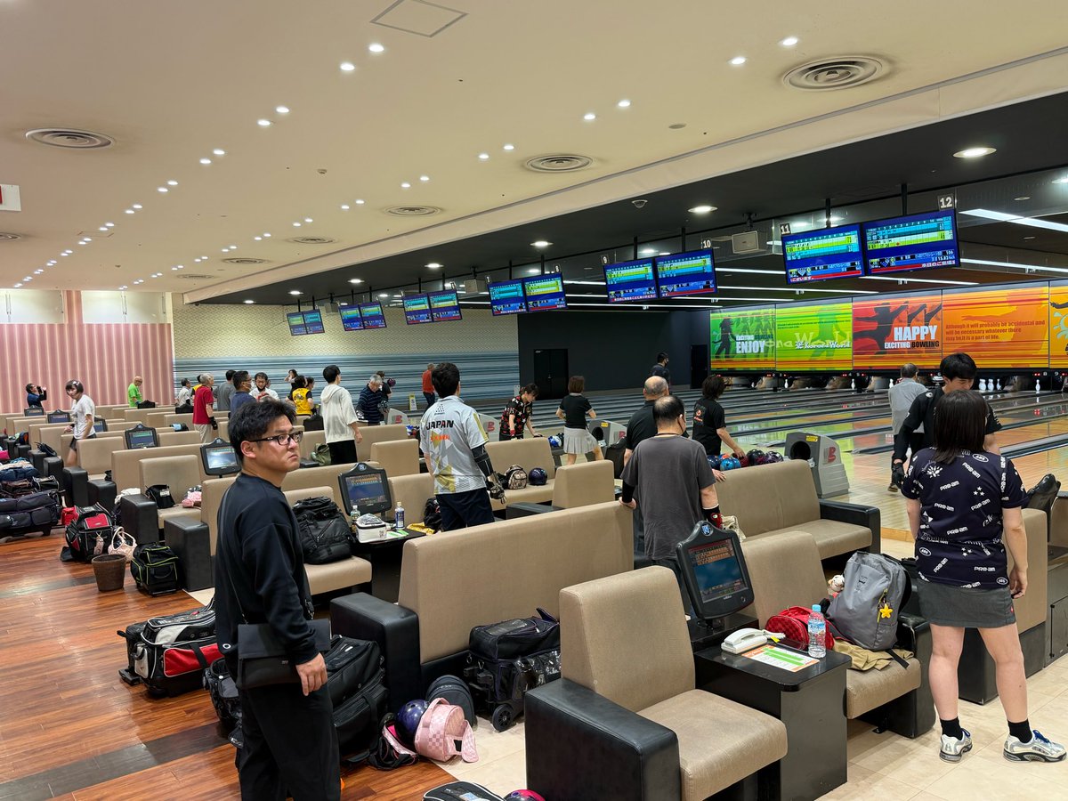 CatBowlKnzw's tweet photo. 【スタッフチャレンジSP】
２日目みすずチャレンジ始まりました🎳

たくさんのご参加ありがとうございます😊
明日は宮野チャレンジご参加お持ちしております♪ https://t.co/l7fTyXpiSZ