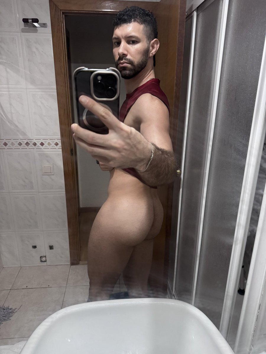 carlos tweet media