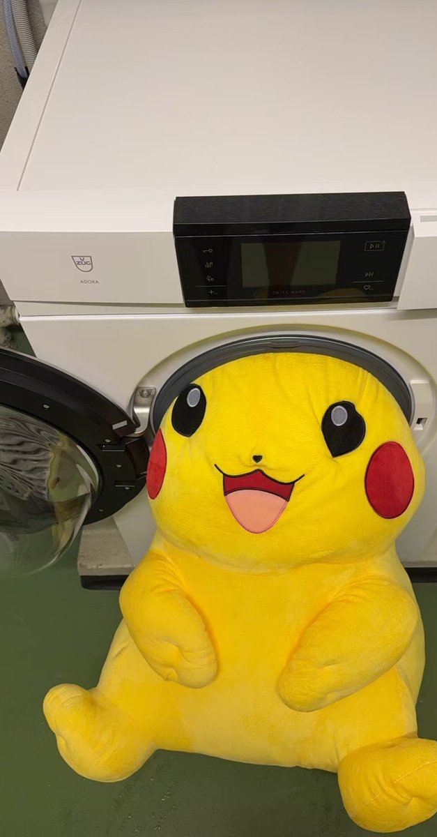 Dawn1534584's tweet photo. @Pokemonpshot try to wash my Pikachu🤣 https://t.co/dS9lCuLa7H