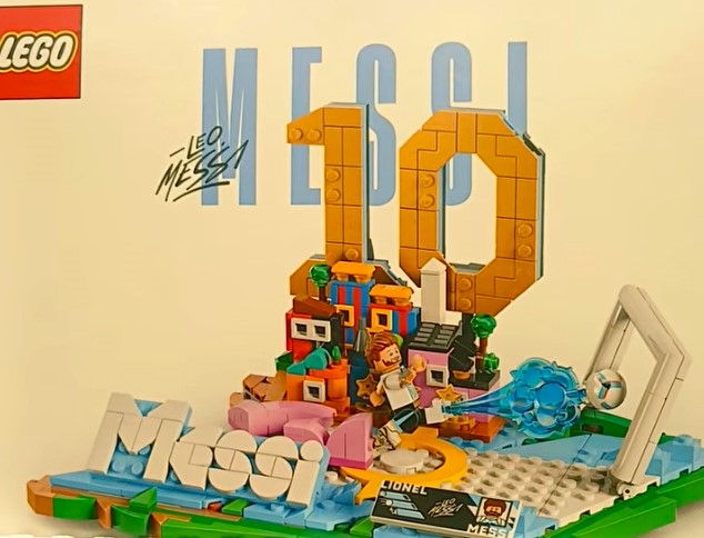 OksanaTenman's tweet image. LEGO Editions Lionel Messi &amp;amp; Cristiano Ronaldo in COSTCO!  youtube.com/shorts/yMGuVOR… #lego #messi #ronaldo #costco #costcofinds #costcous #costcoshopping #costcodeals #лего
