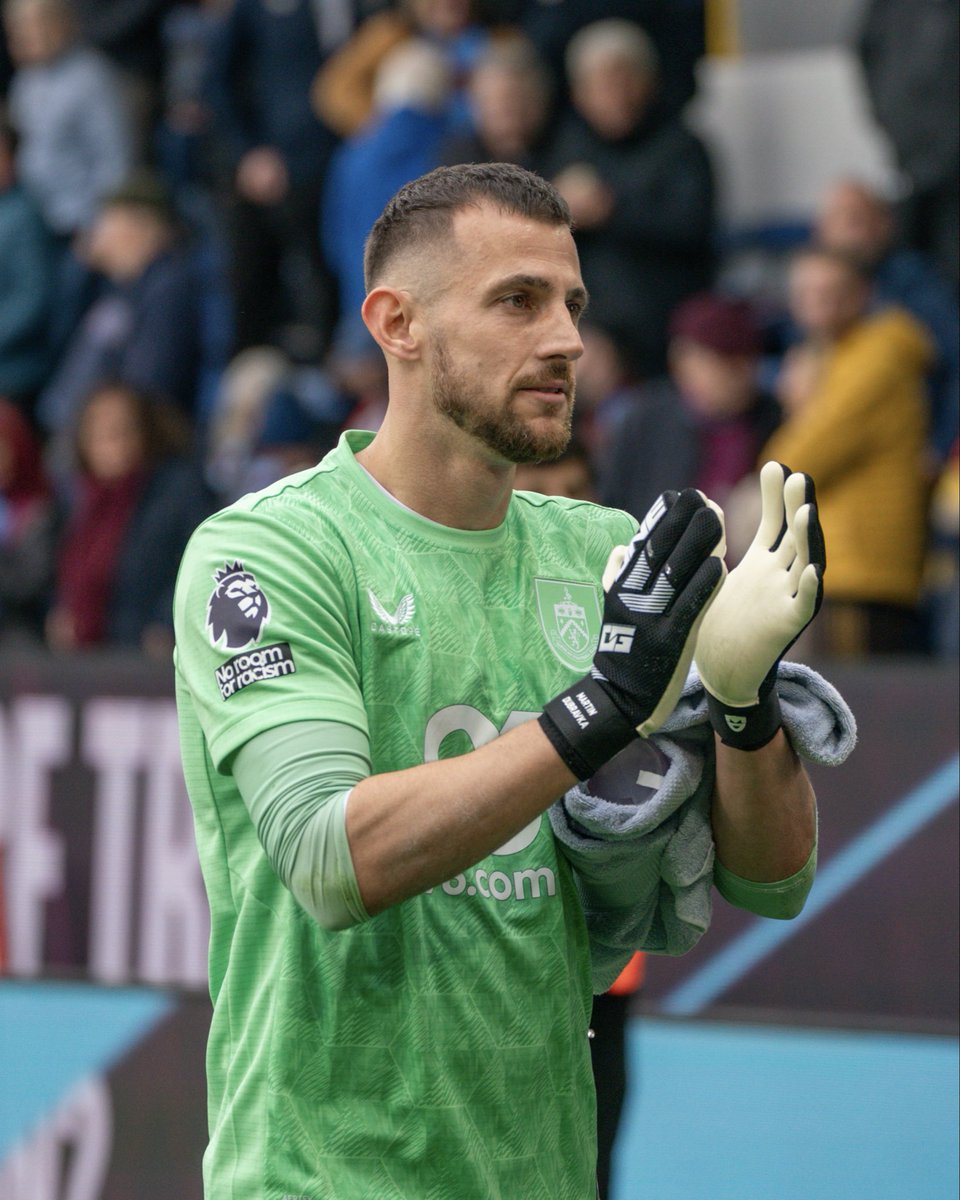 RitchieSaif's tweet image. 📰 Transfer news:
Martin Dubravka is expected to leave at the end of the season due to Burnley fc want to bring a young keeper in.
But Martin Dubravka might stay if he settles for a contract if he settles for a lot less than expected 
#utc #burnleyfc #transfernews