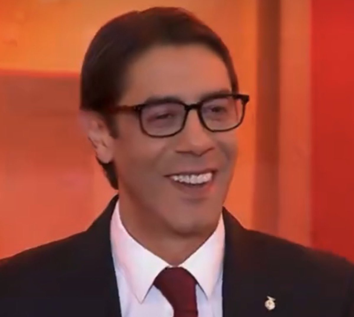 Insónias em Carvão tweet media