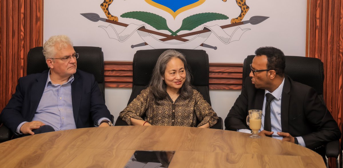 UNDPSomalia's tweet image. Warm welcome to @UN Assistant Secretary-General &amp;amp; Director of @UNDP’s Crisis Bureau @shokonoda, who arrived in #Mogadishu for a week-long mission.

Her visit aims to strengthen partnerships between @UNDP, the Federal Government of #Somalia, development partners, civil society &amp;amp;