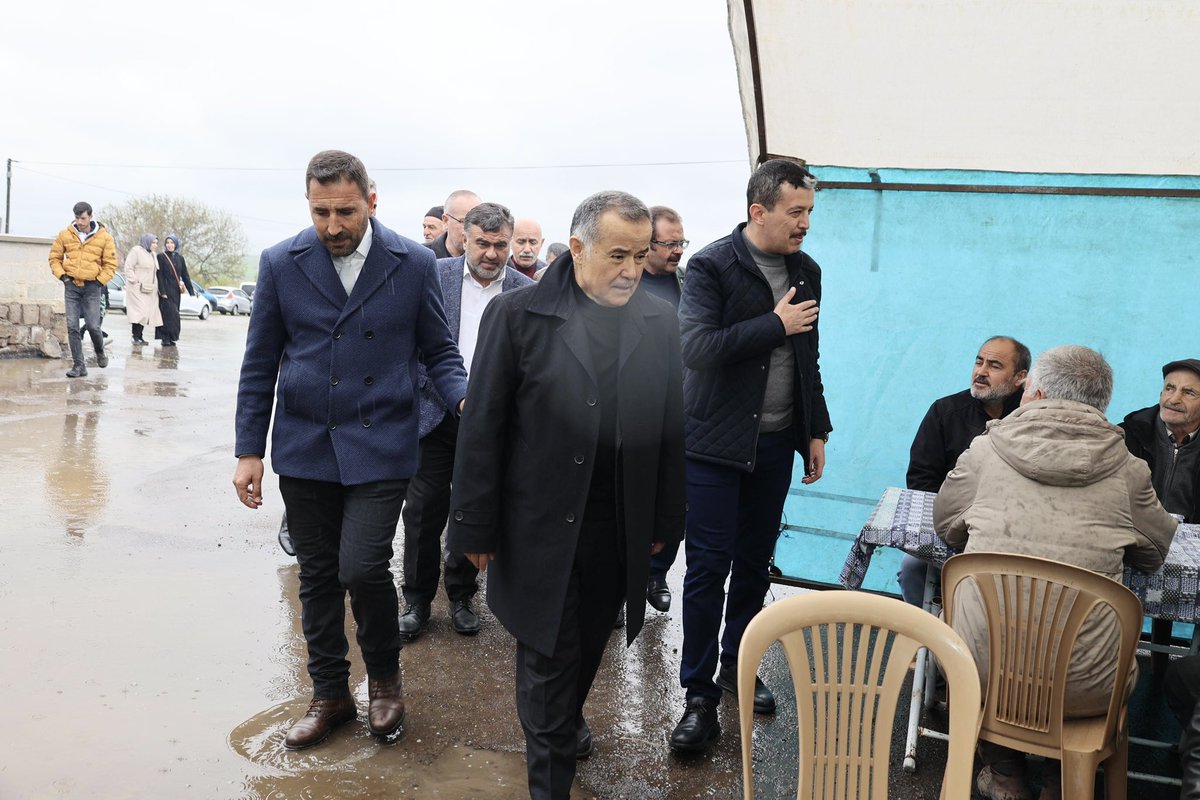 akpartiaksaray's tweet photo. 📍 Hıdırellez Şenliği – Çeltek Köyü

“Sahip olduğumuz en büyük zenginlik; birliğimiz, beraberliğimiz ve kardeşliğimizdir.”

İl Başkanımız Hamza Aktürk, Milletvekilimiz Cengiz Aydoğdu, Merkez İlçe Başkanımız Muammer Gür-
@abuyukgumus 
@ahmetcolakoglu0 
@Ademcalkin 
@akturkhamza https://t.co/PGAojFQjGV