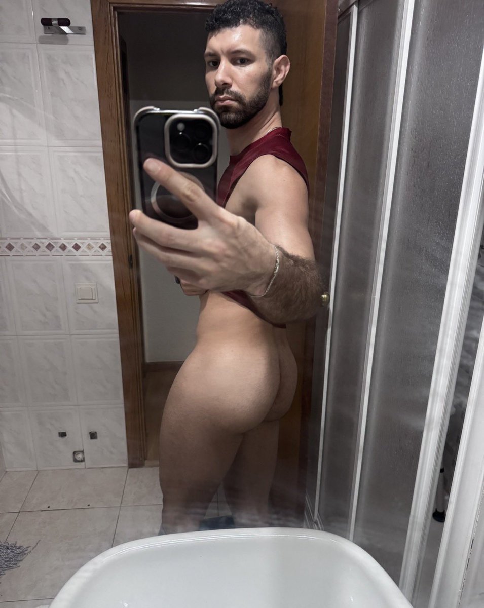 carlos tweet media
