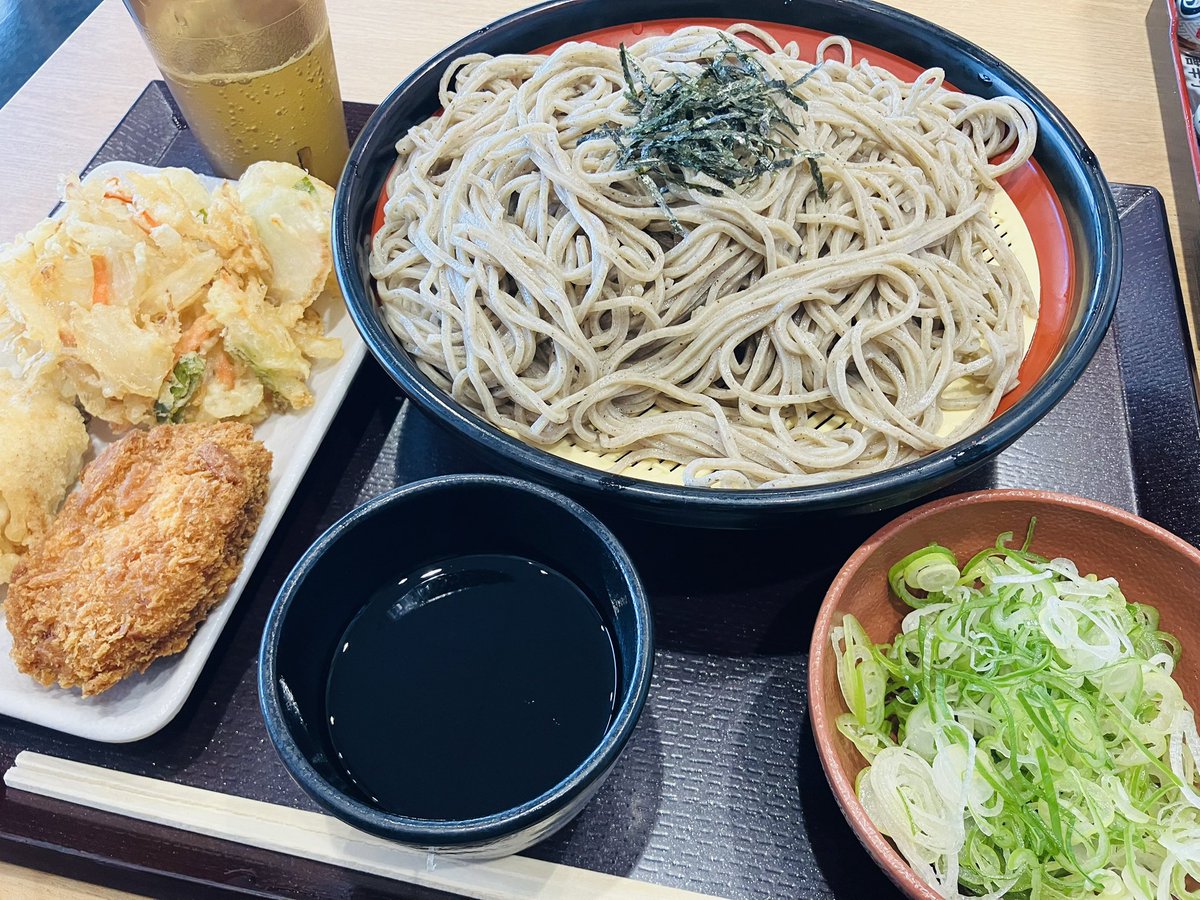 tailtension_net's tweet photo. 最近は蕎麦が食べたくなります
#昼ご飯
#昼ごはん
#二代目長助
#稲沢 https://t.co/SuVfIajVkg