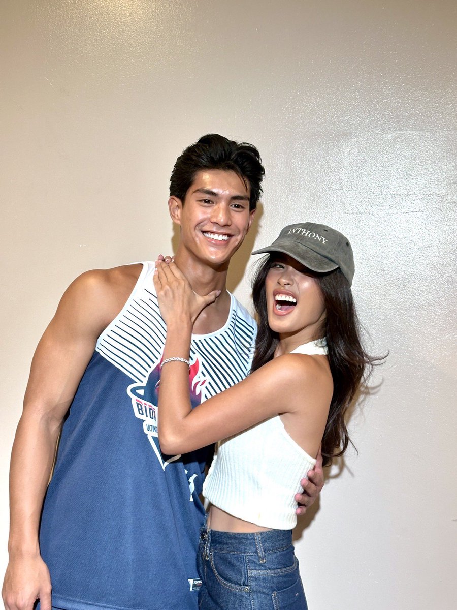 Sparkle GMA Artist Center tweet media