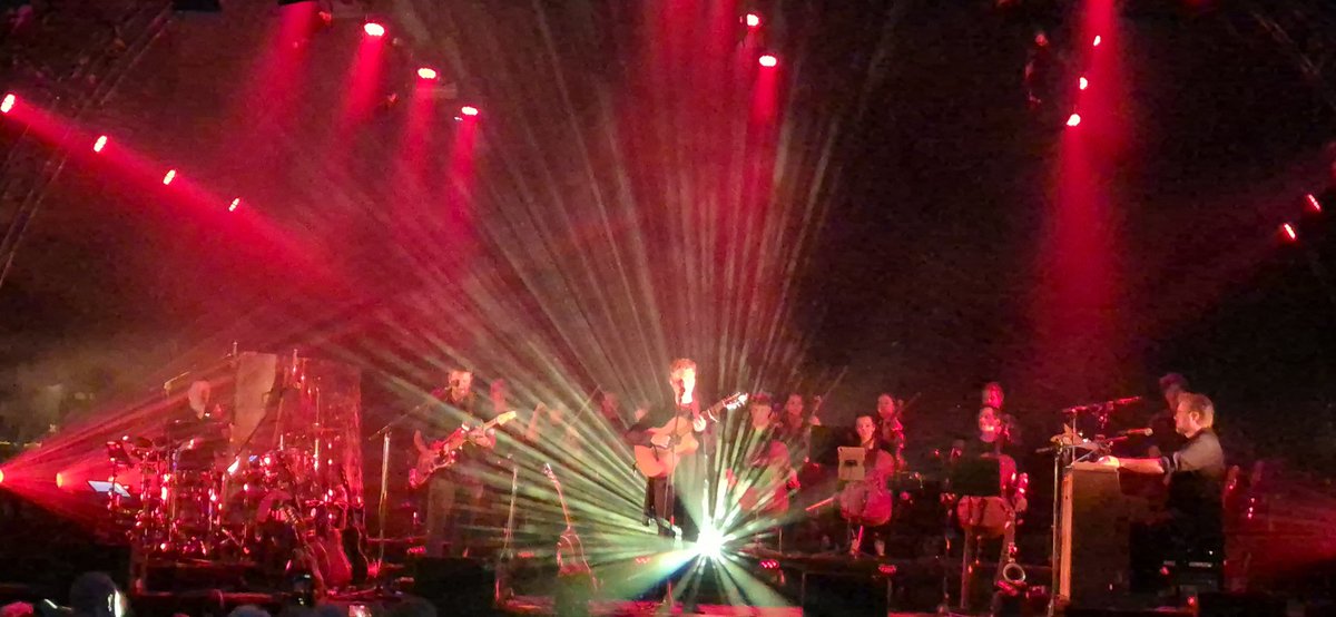 MaartenRepkes's tweet photo. @MarlieSmink Het was de eerste keer dat ik #Haevn live zag en zeker niet de laatste. Van de eerste tot de laatste minuut genoten van jullie adembenemend mooie songs in een feeërieke setting. https://t.co/oemQ2LpE9S