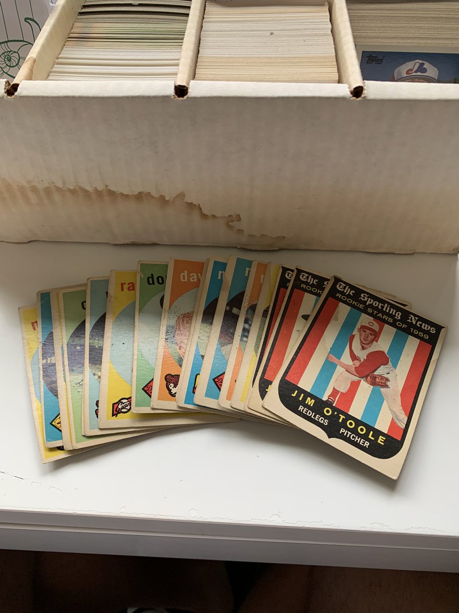 JoeBooh's tweet photo. I hit up some garage sales and saw a dingy white box under a table full of clothes.

The lady lady said “I have no idea what is in it they came with the house”.

I saw the front left corner and said “how much”?

Well, I got 5 cards needed for my 59 set! And other fun treasures. https://t.co/IhNJr7rh0v