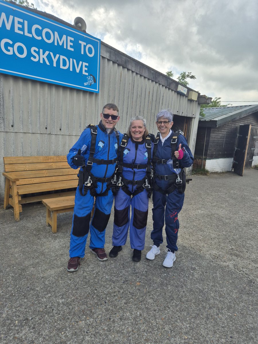 ChrisTuck_SoB's tweet photo. All done 🙂

Video will follow next week!

Thank you Julie Baxter &amp; Mick Ginn for helping me raise much needed funds for @SOB_Org - Survivors Of ABuse.

If you would like to sponsor us you can via
https://t.co/Eapcbyr7vZ https://t.co/B7gcMbCnBk