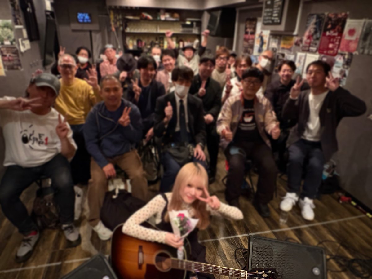 つきみるく tweet media