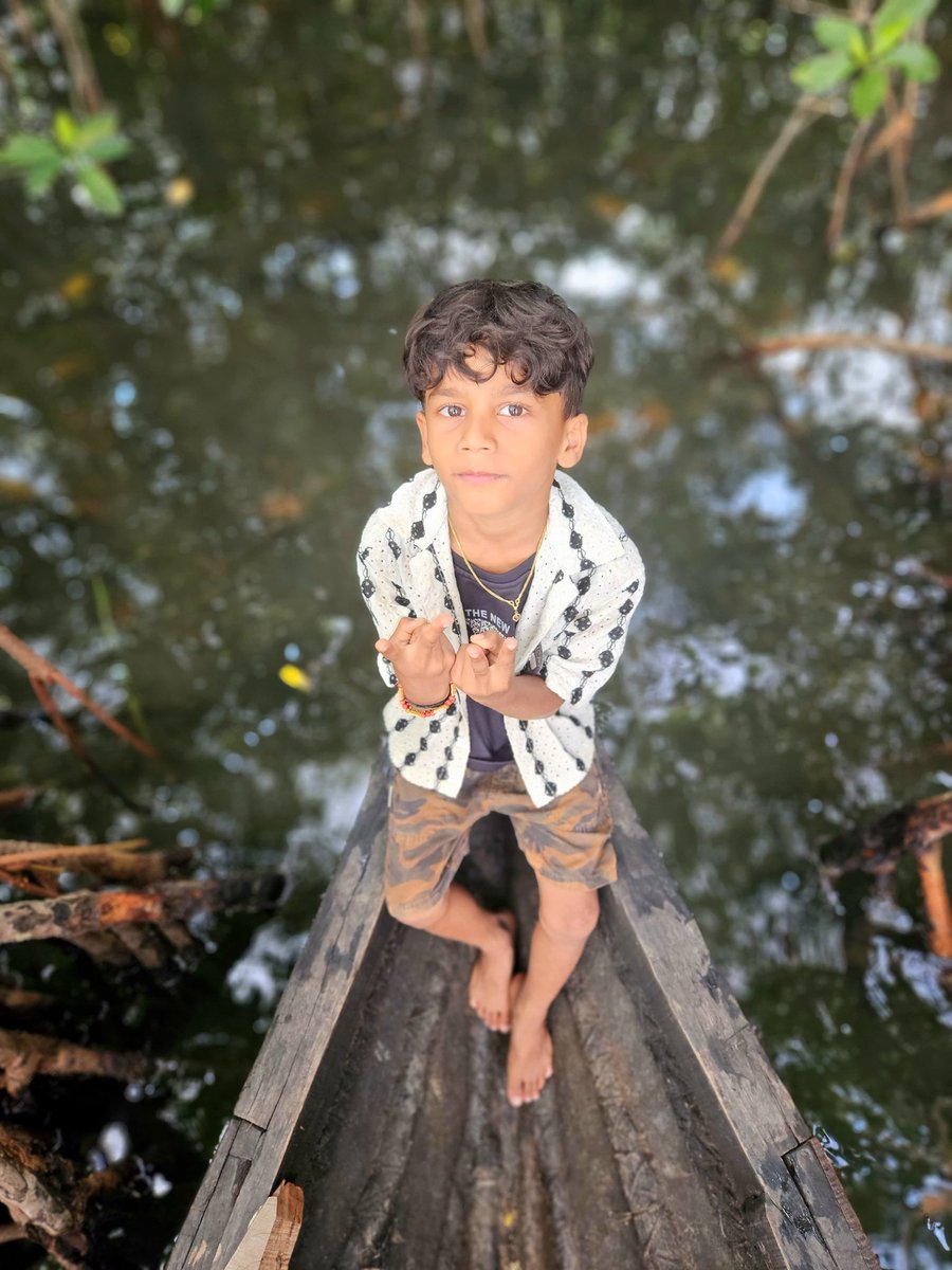 potrips's tweet image. Where childhood meets nature.💚

Simple moments,
barefoot adventures,
and stories shaped by the backwaters of Munroe Island.

#MunroeIsland #KeralaBackwaters #VillageLife #TravelIndia #MeetYourselfAnywhere #Potrips
#KeralaTourism #Summervacation