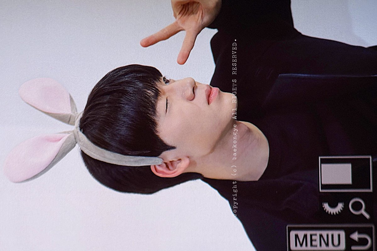 Baekonge's tweet photo. 토끼띠라고 토끼머리띠 함🐰💞 
#배현성 https://t.co/jSlKIwf12d