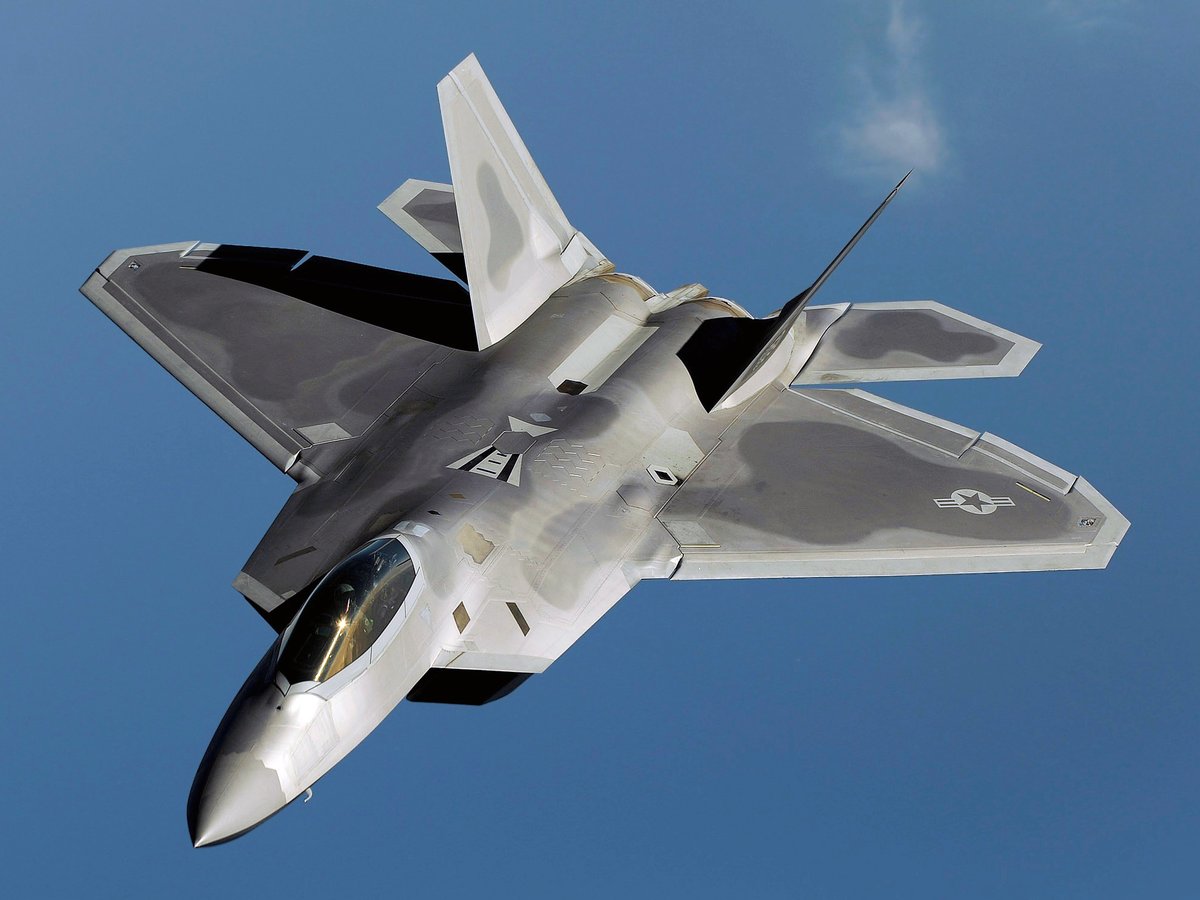 Militaryglob's tweet image. The F-22 Raptor remains one of the most advanced stealth fighters ever built. With Mach 2+ speed, extreme agility, and unmatched stealth, it still dominates modern air combat—even years after production stopped.  #F22Raptor #AirForce