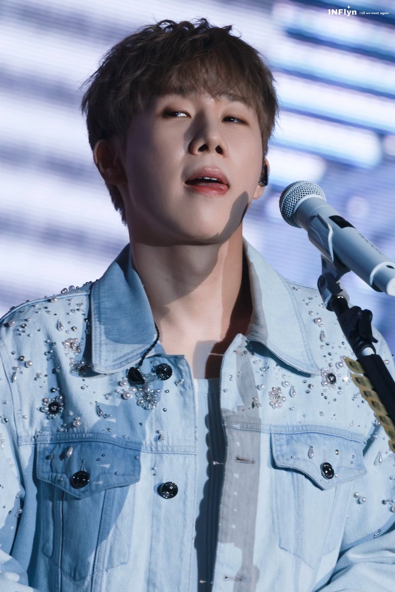 inflyn_'s tweet photo. 2026.05.03  [LV4: Leap to Vector] in HONG KONG

김성규 유죄야…..

#인피니트 #성규 #김성규 #LV4 #leaptovector https://t.co/0cTQz3RjIT