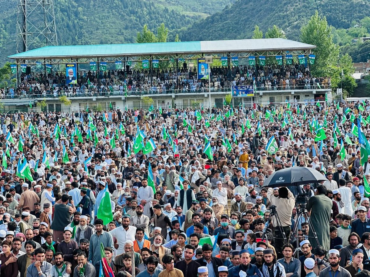 Inayat01's tweet photo. آج ضلع دیر اپر میں جماعت اسلامی کا جلسہ عام عوامی طاقت کا واضح ثبوت ہے۔ ہزاروں افراد کی شرکت نے ثابت کیا کہ لوگ اب تبدیلی چاہتے ہیں اور جماعت اسلامی پر اعتماد رکھتے ہیں۔
#JI_JalsaDirUpper https://t.co/IGYSPCtmtN