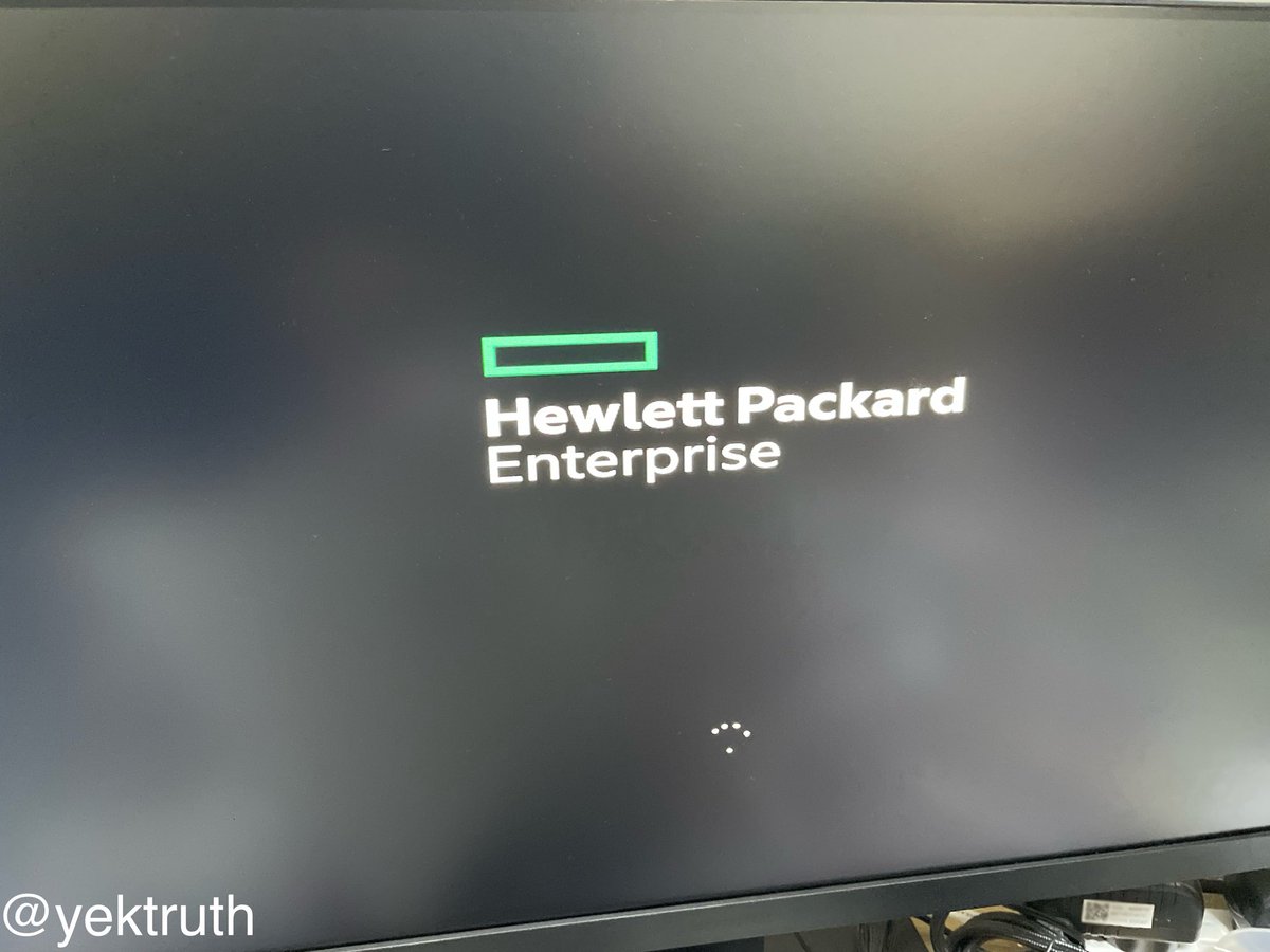 yektruth's tweet photo. 換装したCPUでシステムの起動確認完了。
一旦CPUは単純構成の片系(CPU1基のみ)で動作確認しました。
サーバ用ECCメモリも結論は正常に認識される。
お試しで2枚搭載したら初回のみエラーが出たため1枚ずつ再チェックして動確後、2枚で正常稼働したことを確認。
動確するメモリはまだ10枚以上あります笑 https://t.co/k7jZb5pJgh