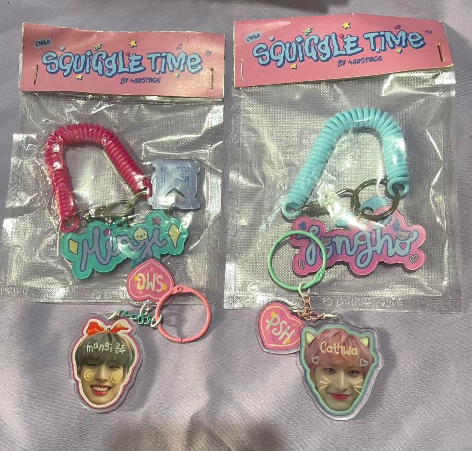 njshantruther's tweet photo. wts lfb ph 

- ateez unsealed dolls: ₱700 each (san, san, seonghwa) 
- ateez keychains: ₱350 set (mingi name, jongho name, &amp; cathwa)
- txt big keychains: ₱100 ea
- bt21 speaker (unused &amp; unopened): ₱750 https://t.co/2ahGVag4Fy