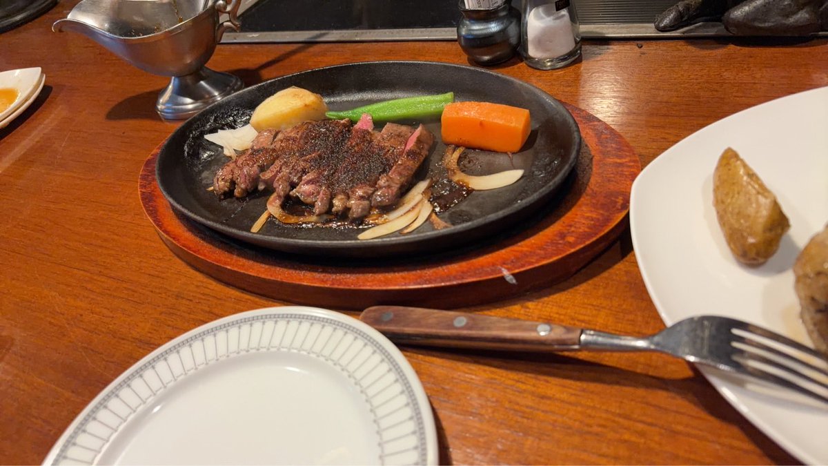ぽんが tweet media