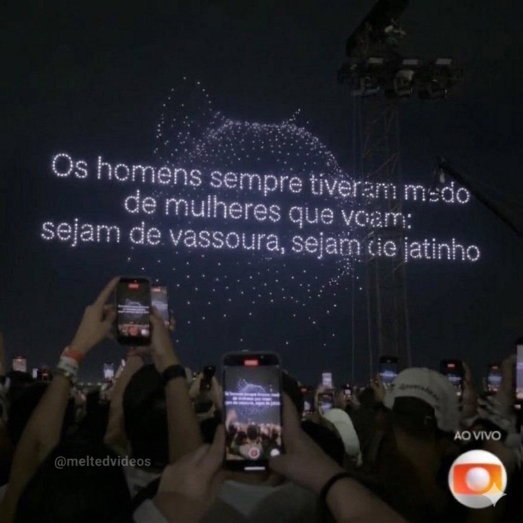 Oblíquo tweet media