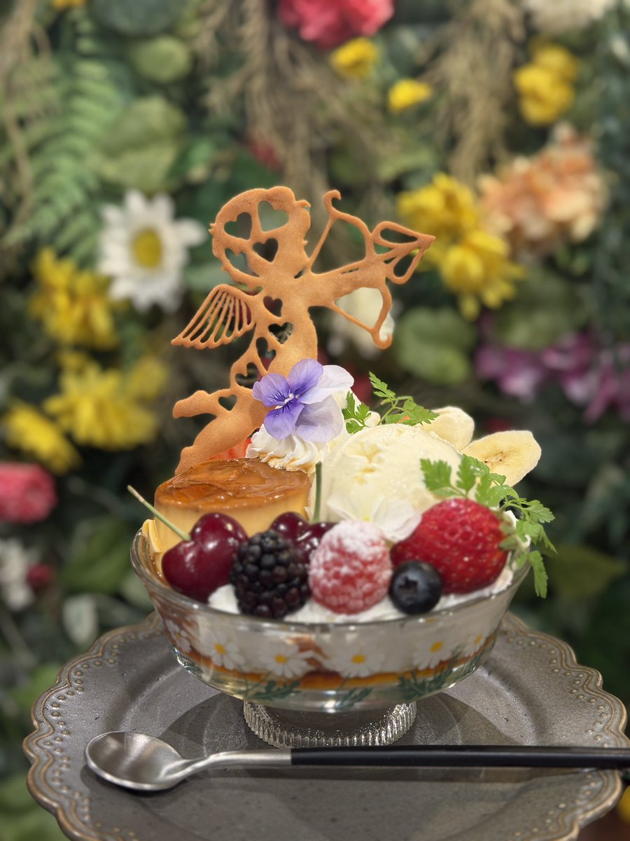 北西 大輔 Daisuke Kitanishi@パティスリーラヴィアンレーヴ tweet media