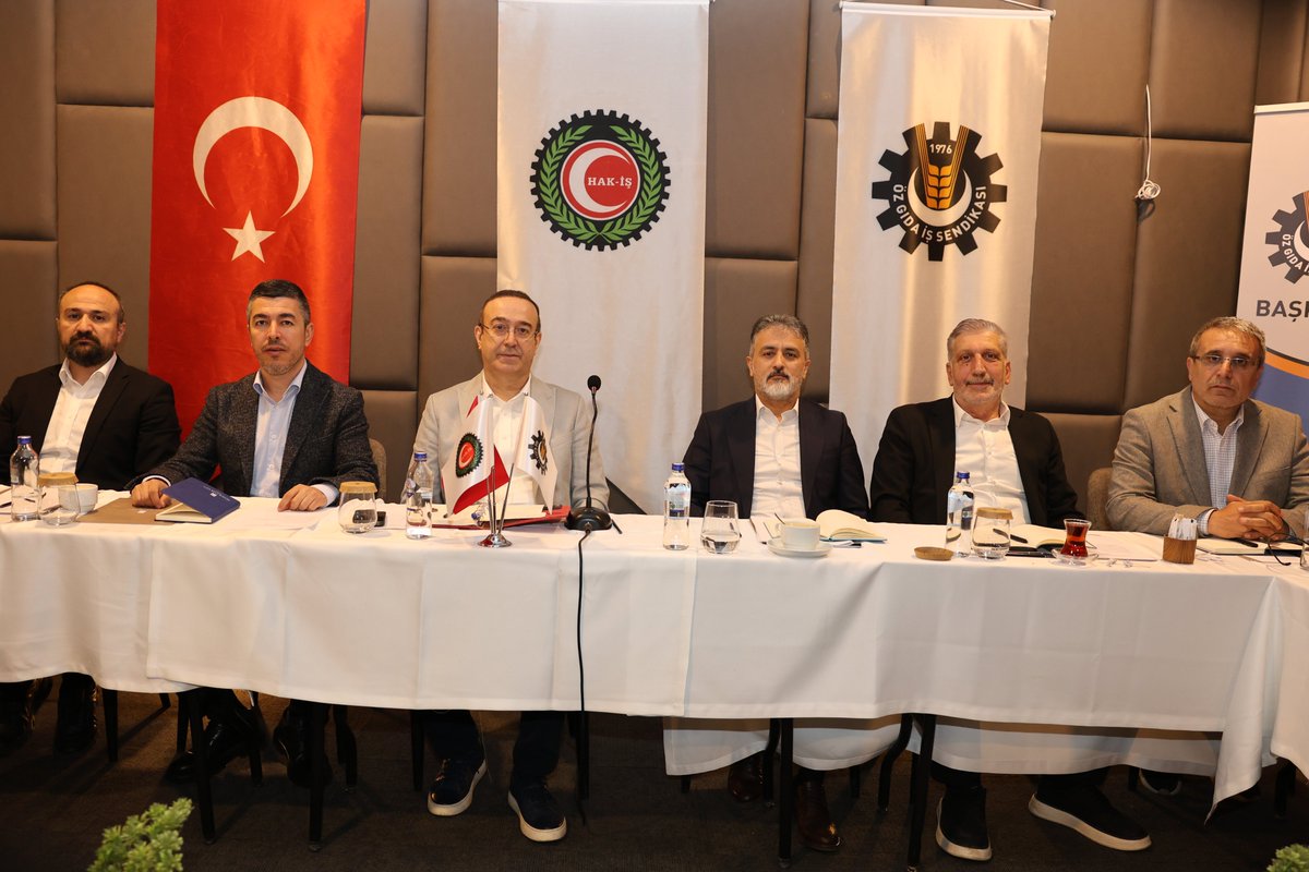 Ozgidais_snd's tweet photo. Başkanlar Kurulumuzda Kararlılık Vurgusu: Mücadelemizi Daha İleri Taşıyoruz
Sendikamız Öz Gıda İş, 3 Mayıs 2026 tarihinde gerçekleştirdiği Başkanlar Kurulu Toplantısı ile önümüzdeki döneme ilişkin stratejik yol haritasını, örgütlenme hedeflerini ve sendikal önceliklerini kapsamlı şekilde değerlendirdi.
Detaylar İçin; 
https://t.co/qKO65D3Ars