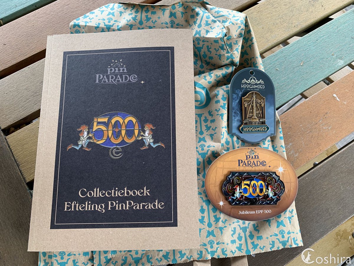 Coshira_'s tweet image. Ik vind helemaal leuk! 🤩 
#Efteling #Pins #Boek #PinParade