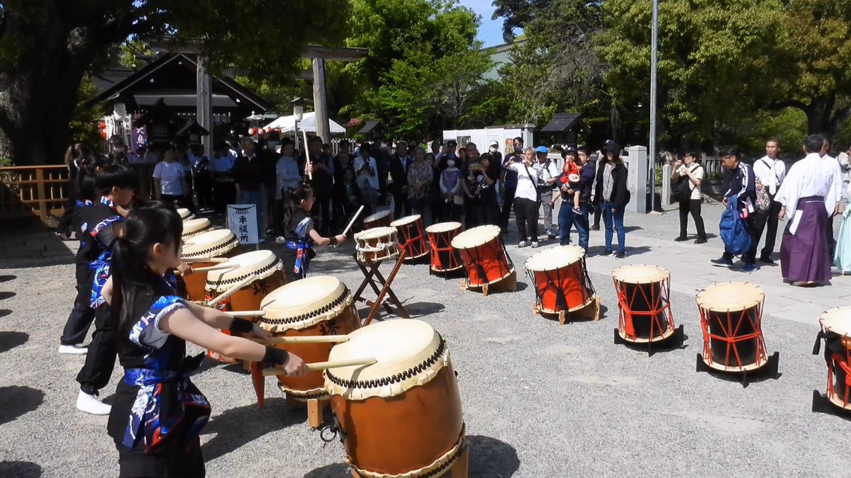 FUayusakai's tweet photo. 【圧巻】春の神事「花摘み祭」大鳥大社 （2026年4月18日）
https://t.co/5DZkPDUWAP

#大鳥大社 #花摘み祭 #春祭り #日本文化 #神社 #堺市
#JapanTravel #JapaneseFestival #SpringJapan #HiddenJapan #CulturalExperience https://t.co/gErC4F89Ru