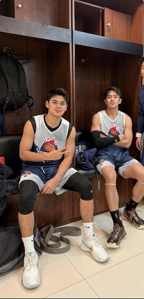 theycallmesaai's tweet photo. Hello sa mag bff!!

B1D4 BALLER DUSTIN YU
#DCYBidaSaArena https://t.co/VVOcmqPB9s