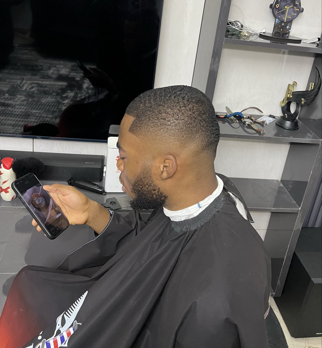 MrBornTrims tweet media
