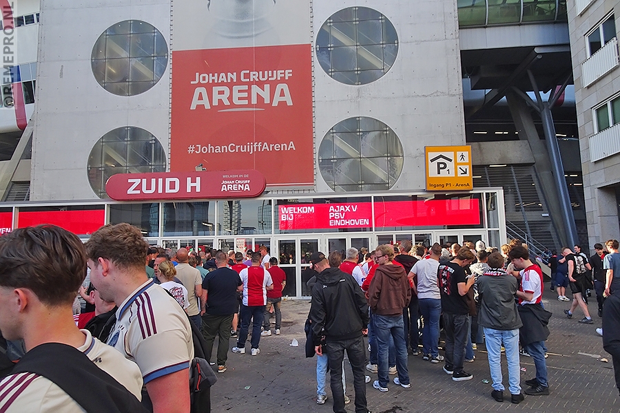 remepro_nl's tweet photo. Het fotoverslag van Ajax - psv staat online op https://t.co/cKDcu5wMm5 #ajapsv https://t.co/br545iWIpu
