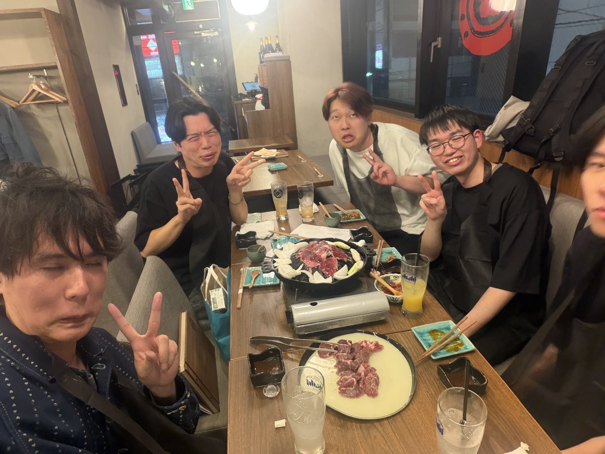 くろすっω・）つ tweet media