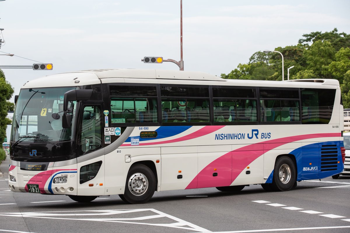 西日本JRバスサービス株式会社 いすゞ ガーラ 社番：641-8961 車番