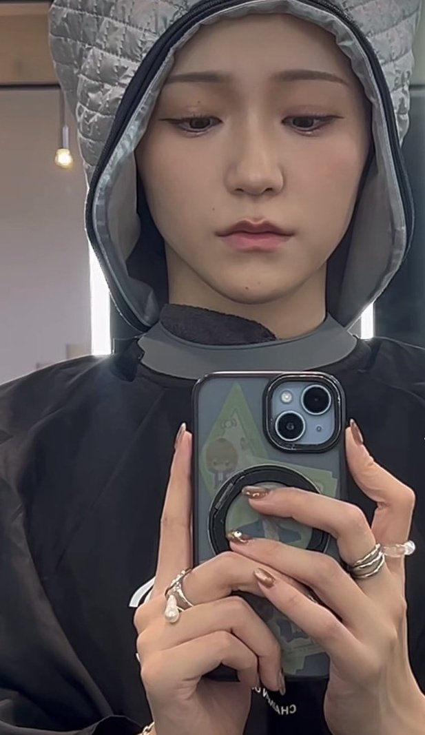 てかいーちゃんスマホ変えたんやね #野口衣織