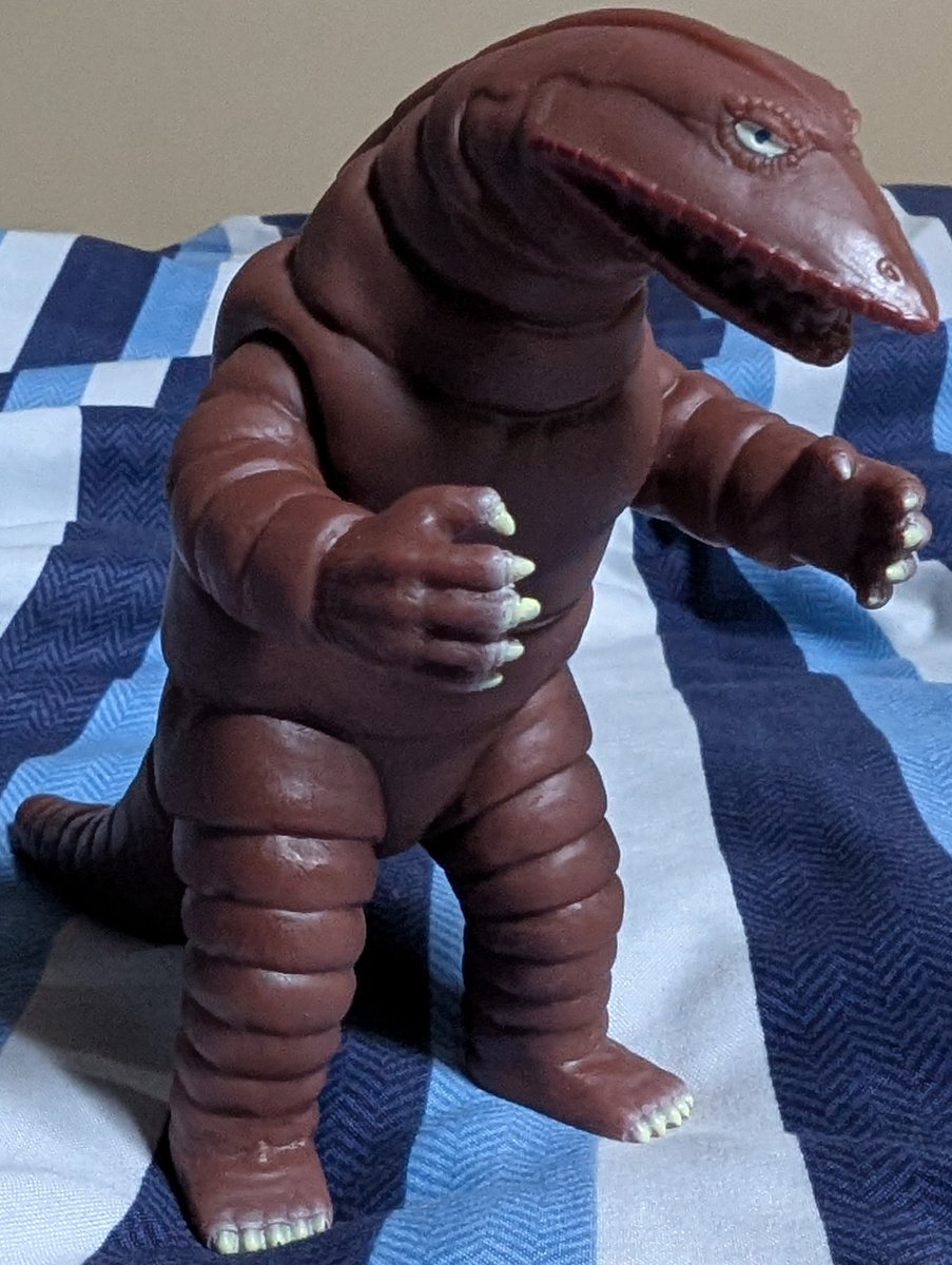 RT @yljocROMqTGPxhF: #あなたのソフビ紹介 ウルトラ怪獣シリーズ 地底